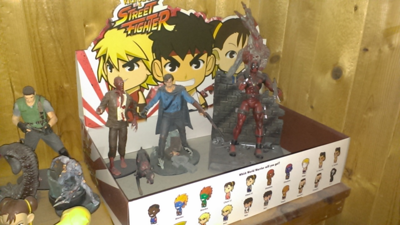 Illustration for article titled Do you have a Figure Collection?
